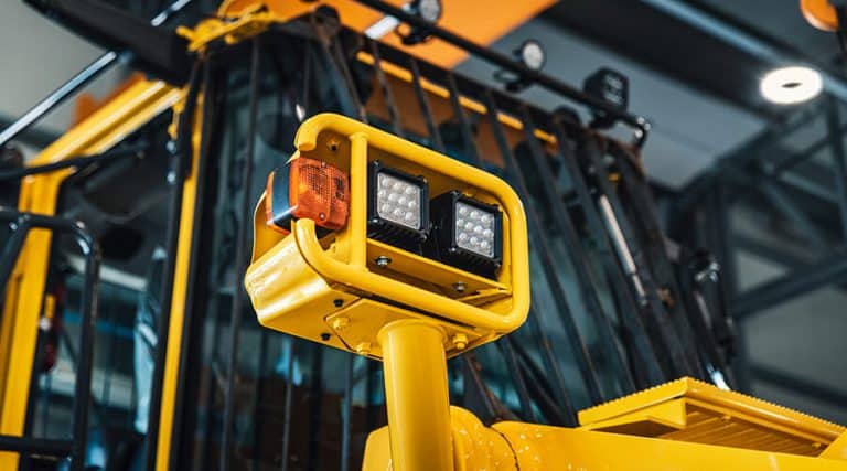 LED-Beleuchtung für Baumaschinen Tralert