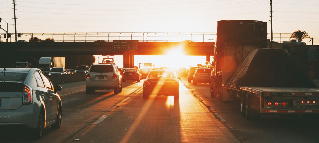 Laagstaande zon verblinding verlichting Tralert