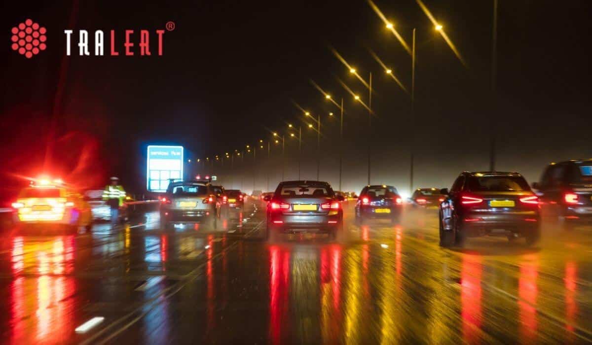 Which light can you use with your car in different situations? - TRALERT®