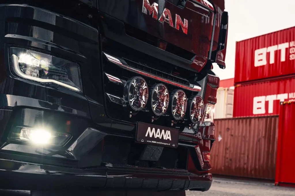 13-MANA-demo-fotoshoot-TRALERT-verkleind