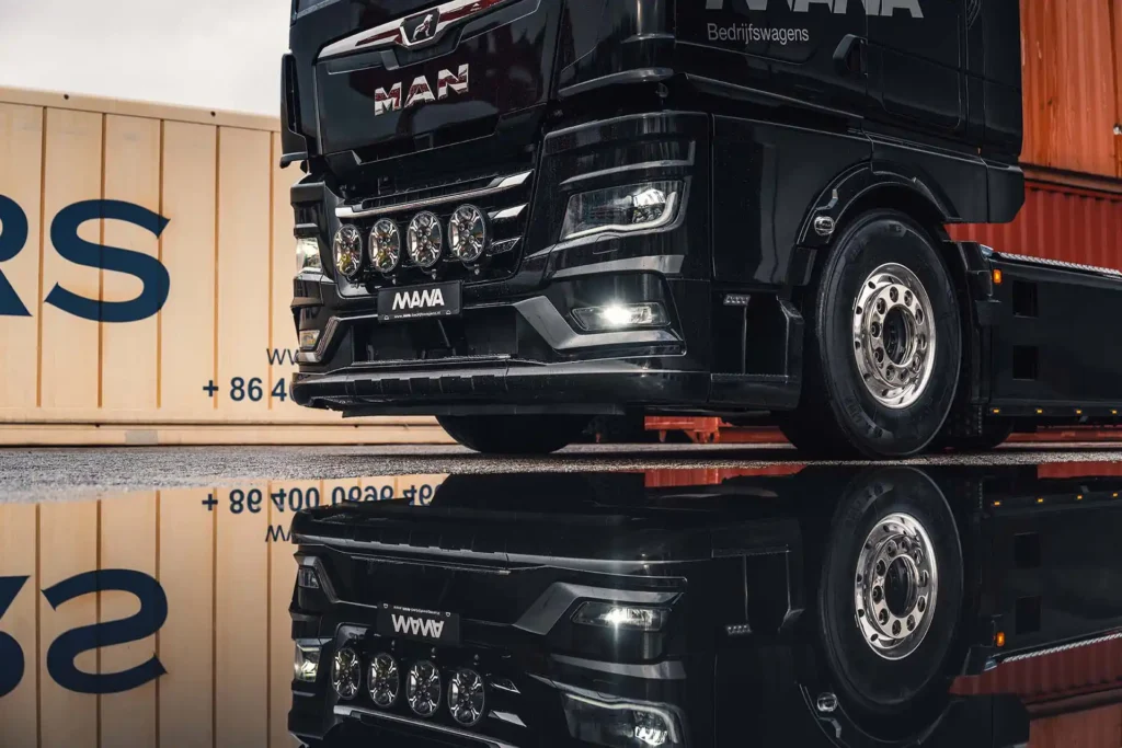 91-MANA-demo-fotoshoot-TRALERT-verkleind