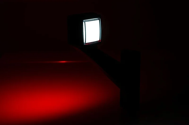 LED breedtelamp rechts rood-wit 12-24v 50cm kabel-LD 3117/P-MB-4962RW-5 LED breedtelamp rechts rood-wit 12-24v 50cm kabel-LD 3117/P-MB-4962RW-5