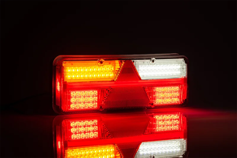 Links | LED trailerlamp | dynamisch knipperlicht | 9-36v | 200cm. kabel | VC-1011-FT-500-15 LED-VC-1011-2 Links | LED trailerlamp | dynamisch knipperlicht | 9-36v | 200cm. kabel | VC-1011-FT-500-15 LED-VC-1011-2