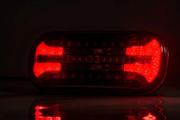 Universeel LED achterlicht met dynamisch knipperlicht | 12-24v | VC-2300-FT-230 NT PM LED DI-VC-2300-8