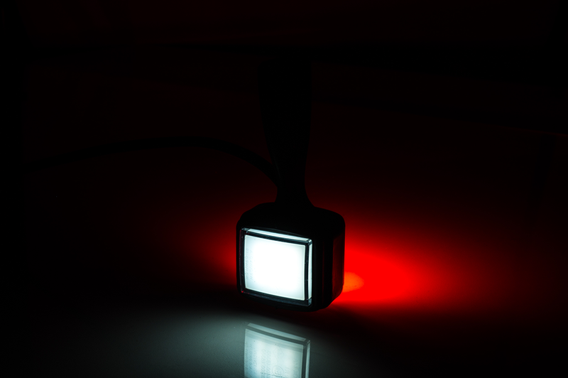 LED breedtelamp links rood-wit 12-24v 25cm kabel-LD 3115/L-MB-4901RW-6 LED breedtelamp links rood-wit 12-24v 25cm kabel-LD 3115/L-MB-4901RW-6