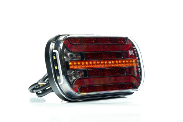 Universeel LED achterlicht met dynamisch knipperlicht | 12-24v | VC-2300-FT-230 NT PM LED DI-VC-2300-4