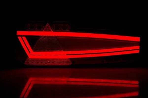 LED neon achterlicht links (non-driehoek) 12-24v 7-PIN's AMP | VC-5051B7-LZD 3011-VC-5051B7-2