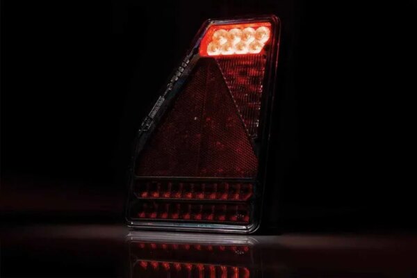 Links | LED achterlicht | canbusProof | driehoek model | 12v | 5-functie 5-PIN | VC-3301B5CAN-FT-277 L LED O SPKPM BAJONET 5PIN-VC-3301B5CAN-6