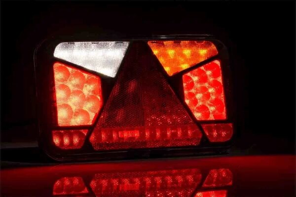 Rechts | LED achterlicht met kentekenlicht Canbusproof | 12v | 7-functies 6-PIN | VC-4512B6CAN-FT-370 P TB LED O BAJONET 6PIN 12V-VC-4512B6CAN-4