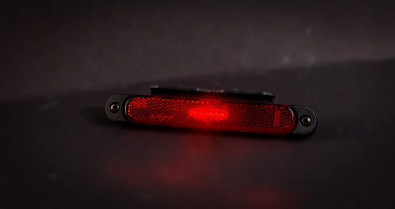 LED Slimline markeerlicht rood 12-24v 50cm kabel | MV-6500R-FT-065 B LED-MV-6500R-2 LED Slimline markeerlicht rood 12-24v 50cm kabel | MV-6500R-FT-065 B LED-MV-6500R-2
