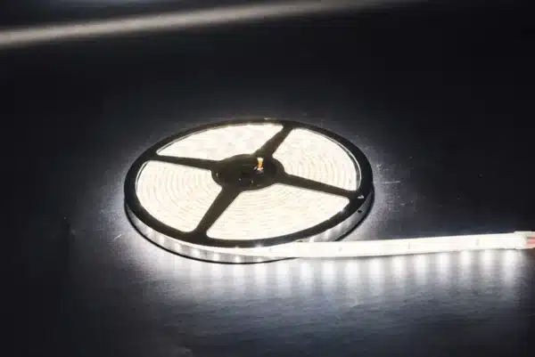 LED strip 50m rol / 12v / 1200lm per meter / 6000K / IP68 - Afbeelding 2