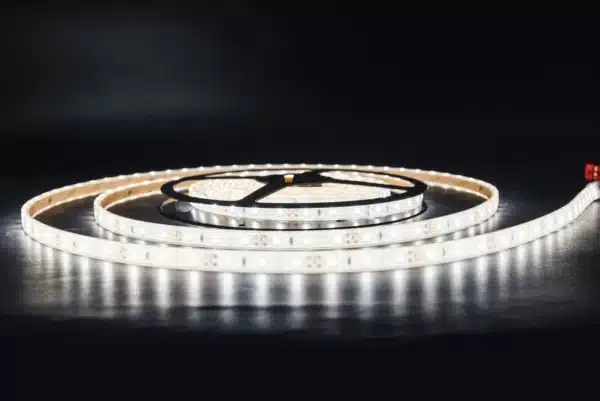 LED strip 50m rol / 12v / 1200lm per meter / 6000K / IP68 - Afbeelding 1
