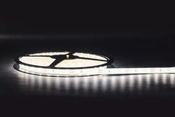 LED strip 50m rol / 12v / 1200lm per meter / 6000K / IP68 - Afbeelding 4