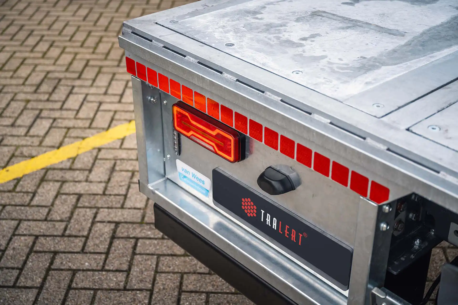 14-Van-Wees-Trailer-Service-klein