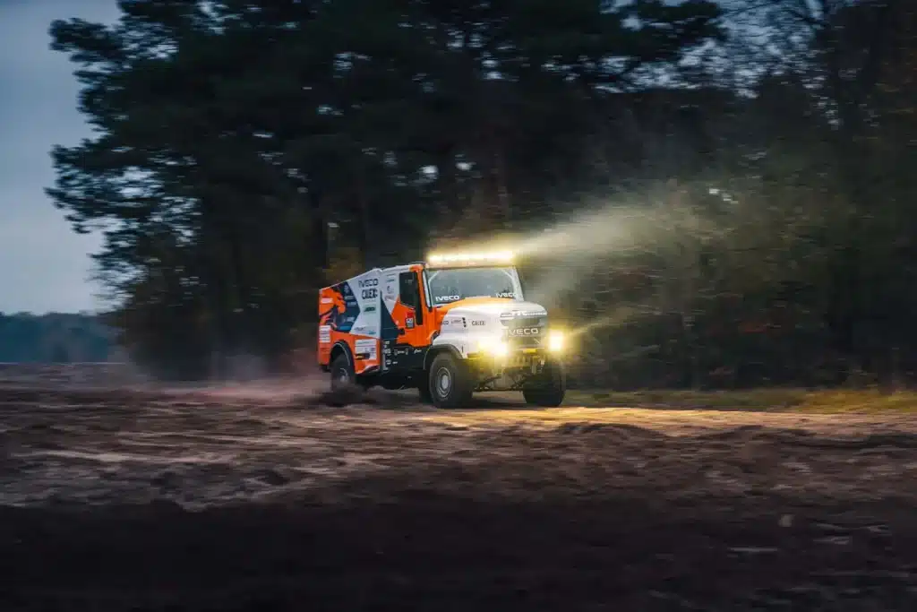 098-Iveco-Dakar-Truck-Leeuw-Rallysport-action (6)