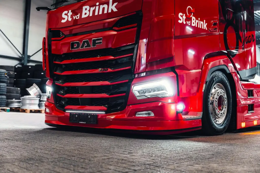 14-St-vd-Brink-80-jaar-DAF-TRALERT-klein