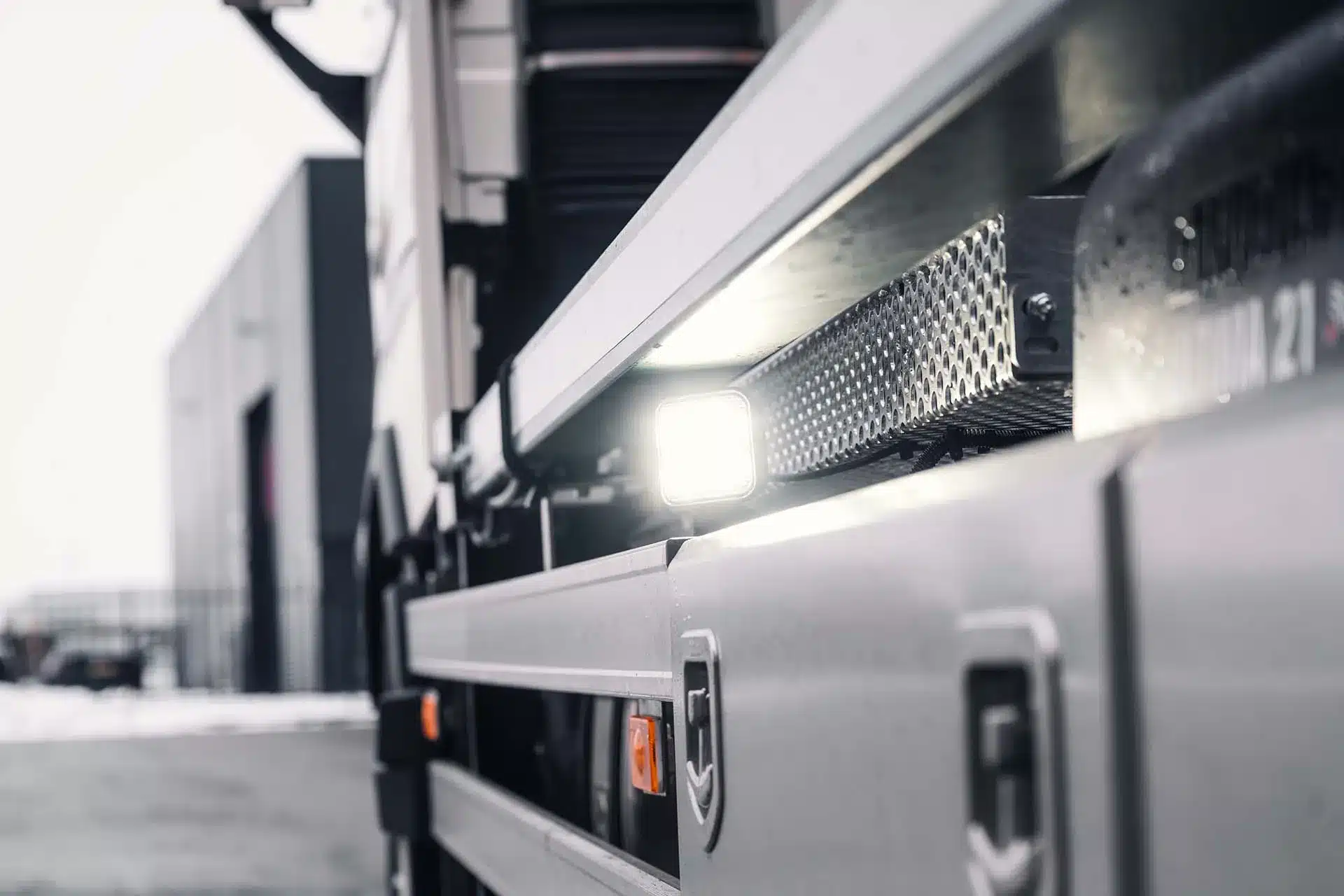 R23 werklampen op Volvo