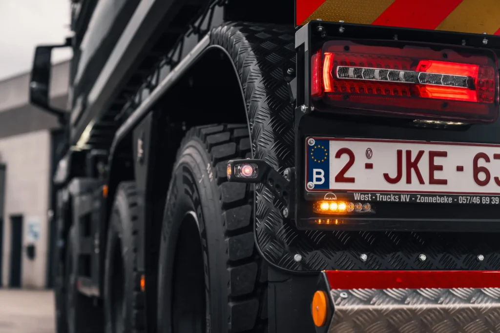 R65 flitser op MAN TGS