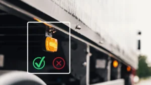 Amber markeringslicht op vrachtwagen