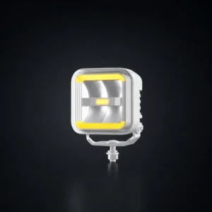 Witte OZZ SQR 3" LED driving light met transparante lens, studiofoto