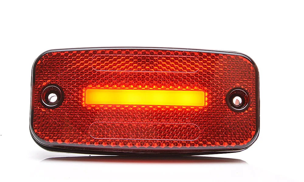 MV-7900R_1-2.webp WAŚ 1135 rood LED ADR markeerlicht 12-24v, artikelnr MV-7900R met reflector