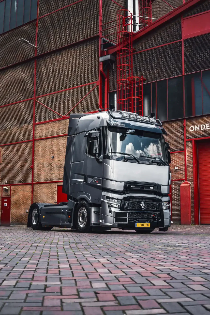 Renault-Trucks-NL-demo-Tralert-verkleind Renault-Trucks-NL-demo-Tralert-verkleind
